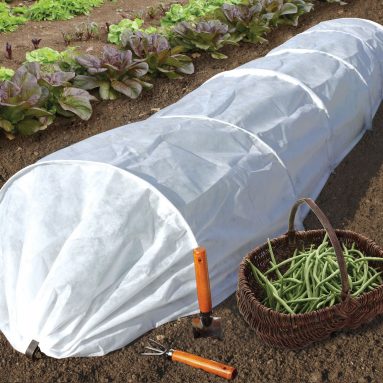 Нетканый укрывной материал — что это такое и для чего он вообще нужен?