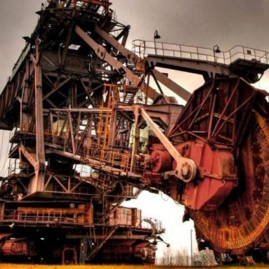 Осколки эпох: Топ 5 самых крутых заброшенных объектов в мире