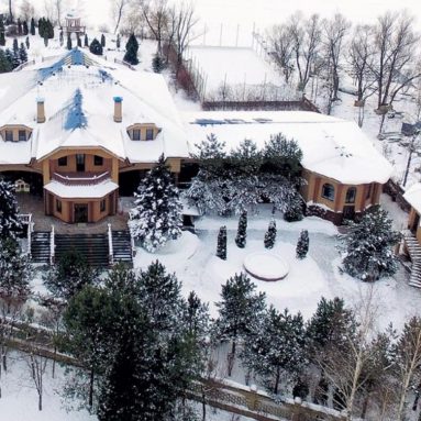 Болгарская вилла и другая недвижимость Филиппа Киркорова