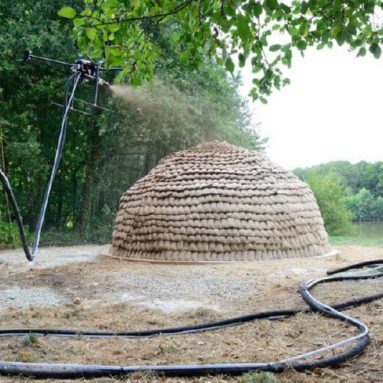 Уже не игрушка: Строительство дома за один час с помощью дрона